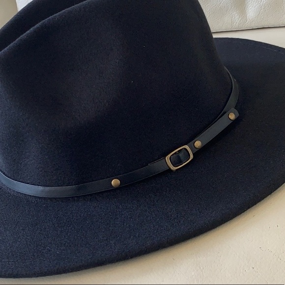 Black fedora panama hat with buckle - Picture 3 of 8